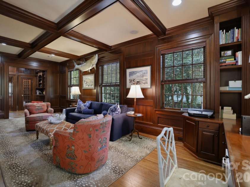 937 Granville Road, Charlotte, NC 28207.  MLS# CAR4380176, YatesRealty ID 23985. 