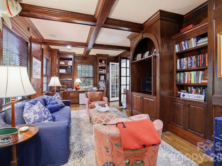 937 Granville Road, Charlotte, NC 28207.  MLS# CAR4380176, YatesRealty ID 23985. 