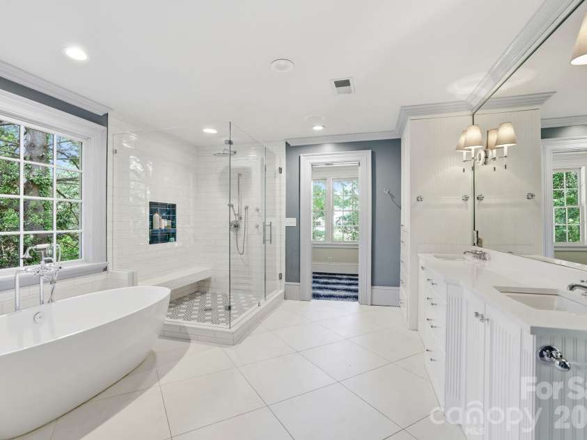 937 Granville Road, Charlotte, NC 28207.  MLS# CAR4380176, YatesRealty ID 23985. 