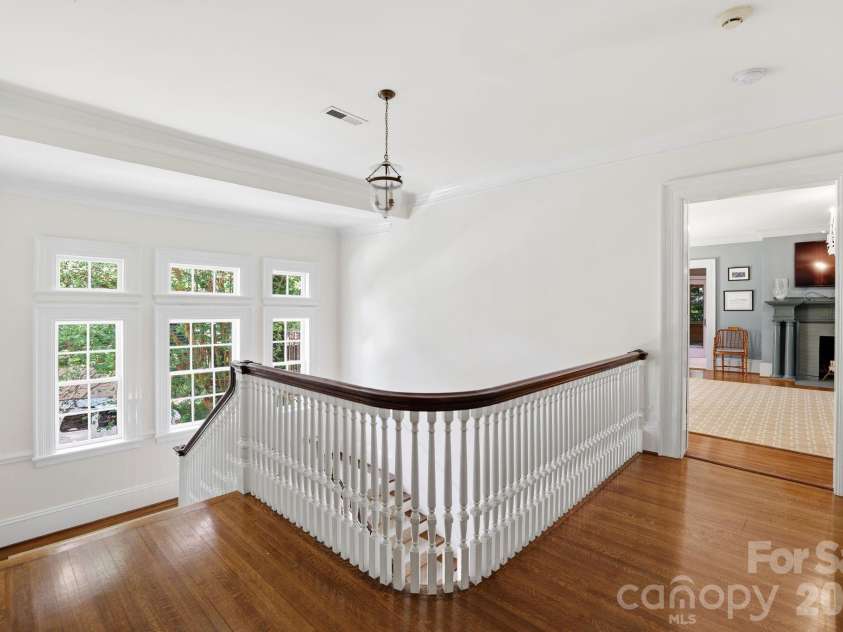 937 Granville Road, Charlotte, NC 28207.  MLS# CAR4380176, YatesRealty ID 23985. 