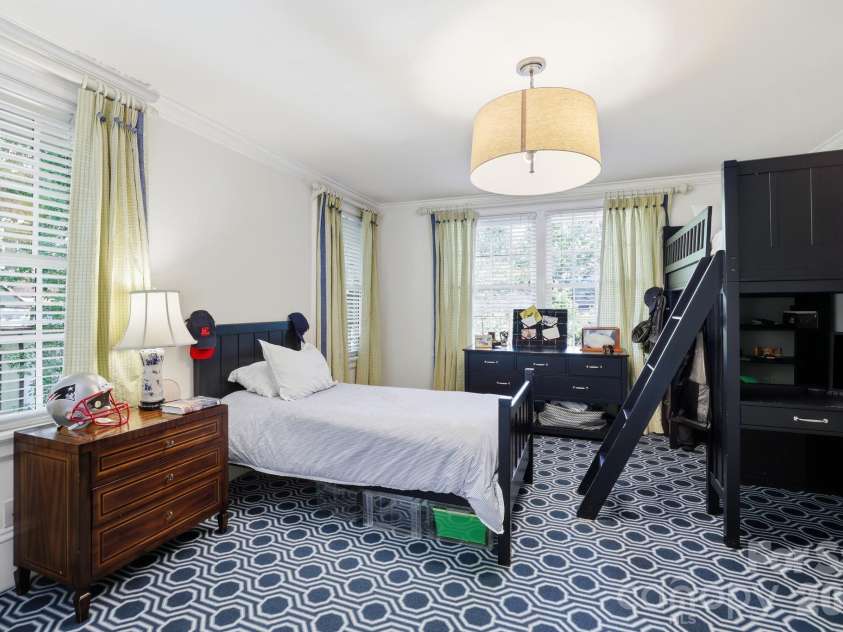 937 Granville Road, Charlotte, NC 28207.  MLS# CAR4380176, YatesRealty ID 23985. 
