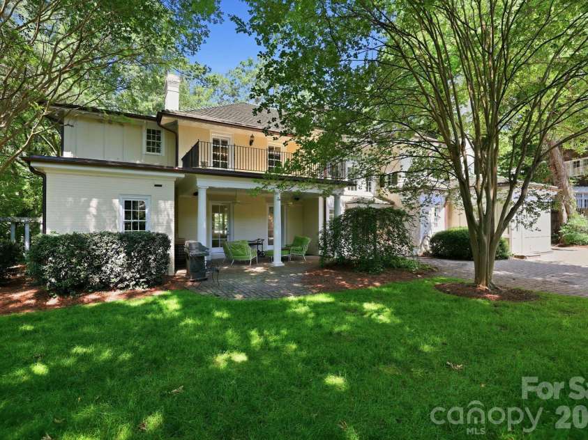 937 Granville Road, Charlotte, NC 28207.  MLS# CAR4380176, YatesRealty ID 23985. 