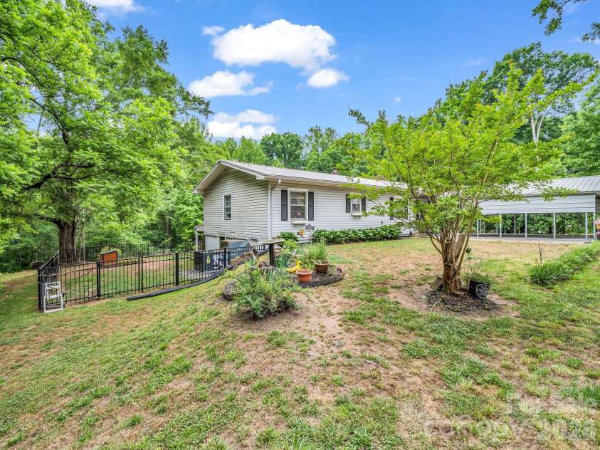 408 Hollis Road, Ellenboro, NC 28040.  MLS# CAR4379157, YatesRealty ID 23986. 