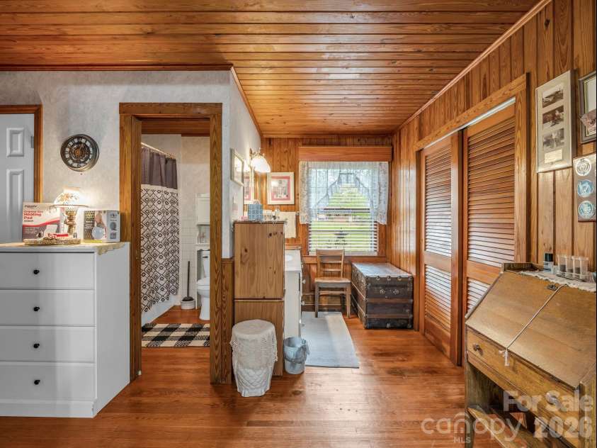 408 Hollis Road, Ellenboro, NC 28040.  MLS# CAR4379157, YatesRealty ID 23986. Ensuite bath/dressing area