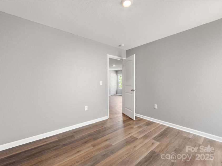 9136 Creedmore Hills Drive, Charlotte, NC 28214.  MLS# CAR4274108, YatesRealty ID 23986. 