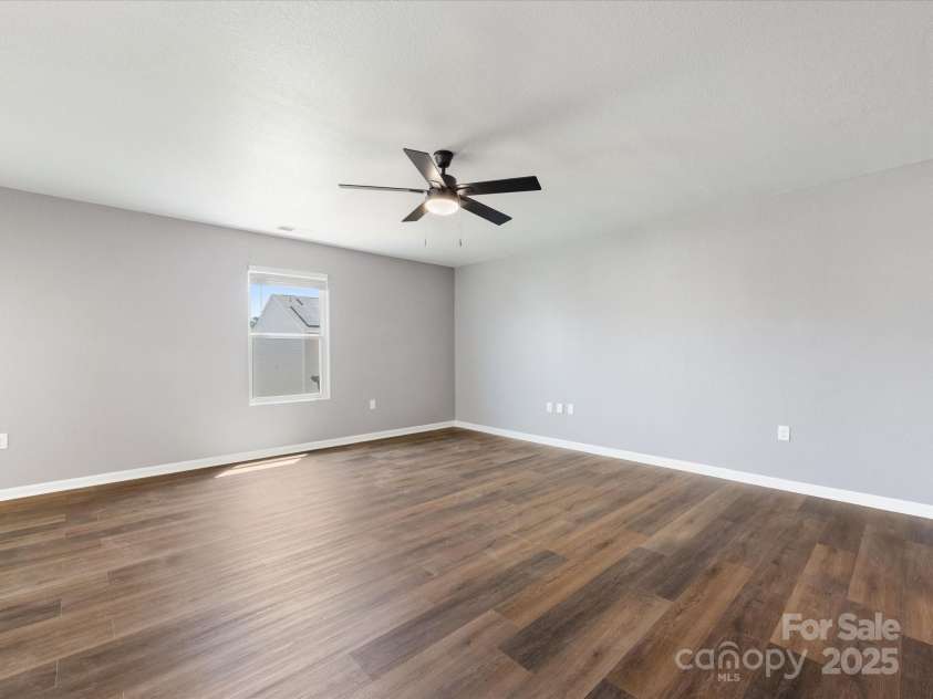 9136 Creedmore Hills Drive, Charlotte, NC 28214.  MLS# CAR4274108, YatesRealty ID 23986. 