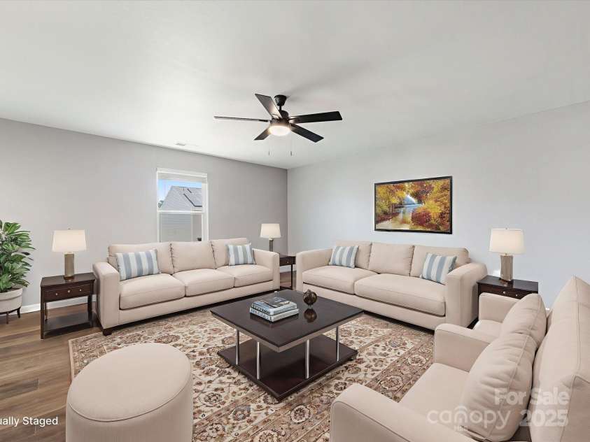 9136 Creedmore Hills Drive, Charlotte, NC 28214.  MLS# CAR4274108, YatesRealty ID 23986. Great Room