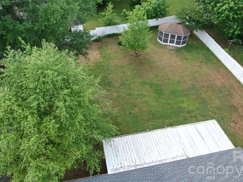 204 Clinton Avenue, Clover, SC 29710.  MLS# CAR4376865, YatesRealty ID 23987. 