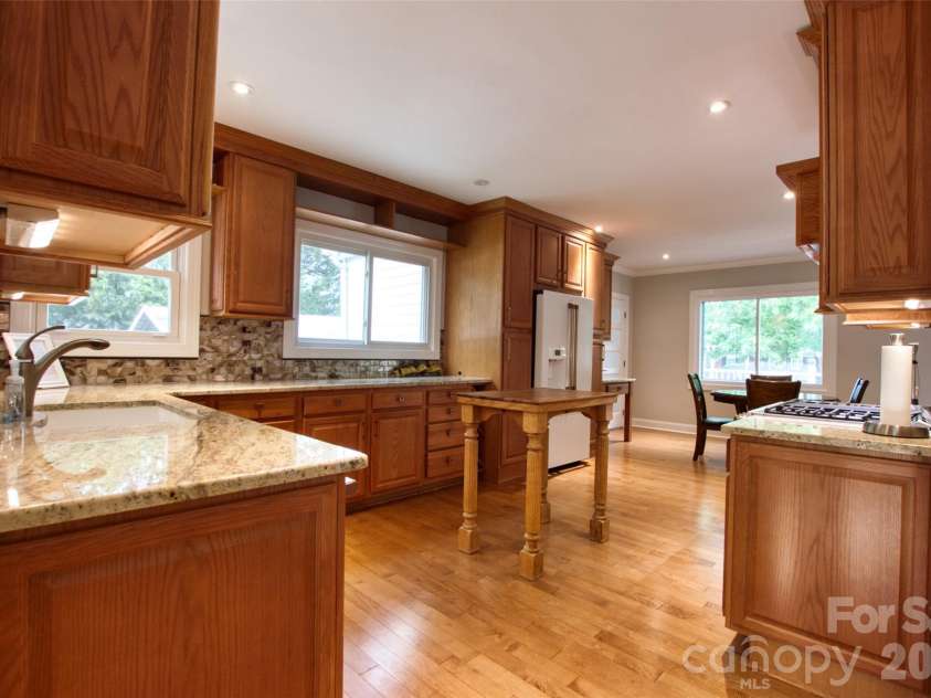 204 Clinton Avenue, Clover, SC 29710.  MLS# CAR4376865, YatesRealty ID 23987. Kitchen