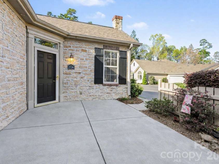 2726 Polo Club Boulevard, Matthews, NC 28105.  MLS# CAR4366042, YatesRealty ID 23988. 
