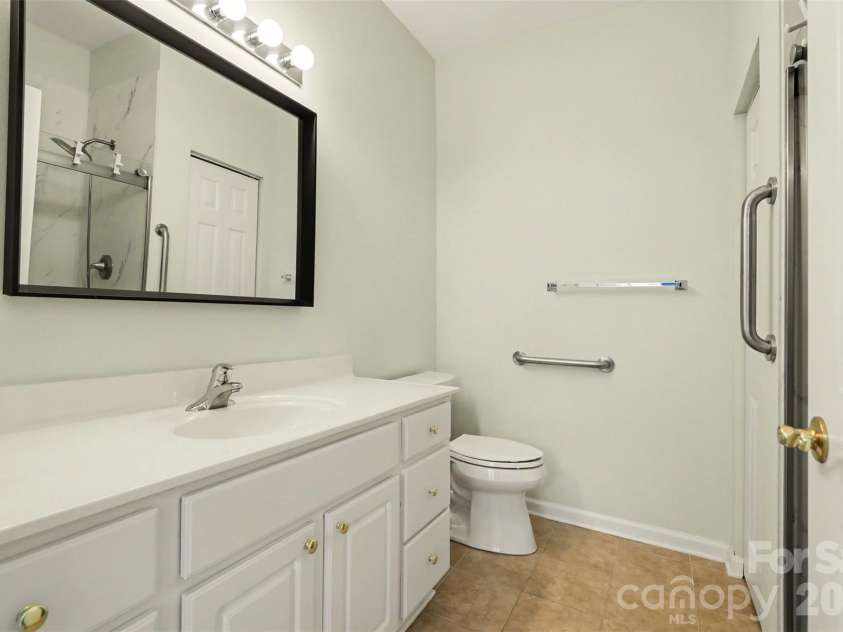 2726 Polo Club Boulevard, Matthews, NC 28105.  MLS# CAR4366042, YatesRealty ID 23988. 