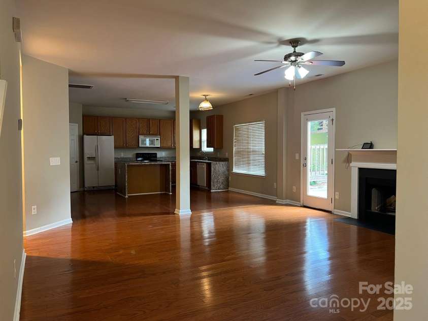 3022 Hendricks Chapel Lane, Charlotte, NC 28216.  MLS# CAR4276109, YatesRealty ID 23989. 