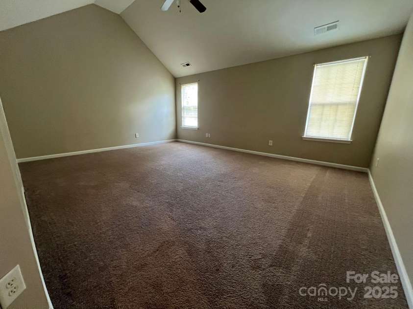 3022 Hendricks Chapel Lane, Charlotte, NC 28216.  MLS# CAR4276109, YatesRealty ID 23989. 