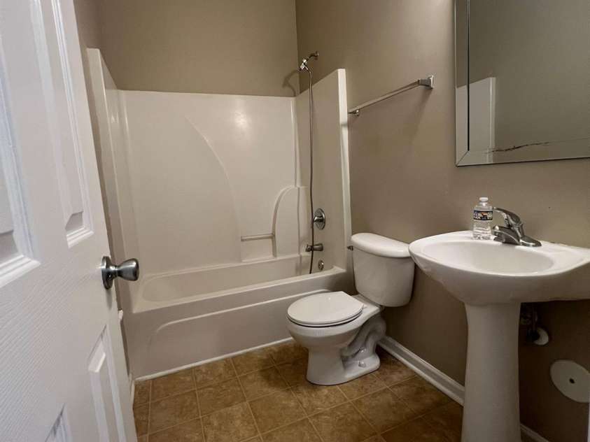 3022 Hendricks Chapel Lane, Charlotte, NC 28216.  MLS# CAR4276109, YatesRealty ID 23989. 