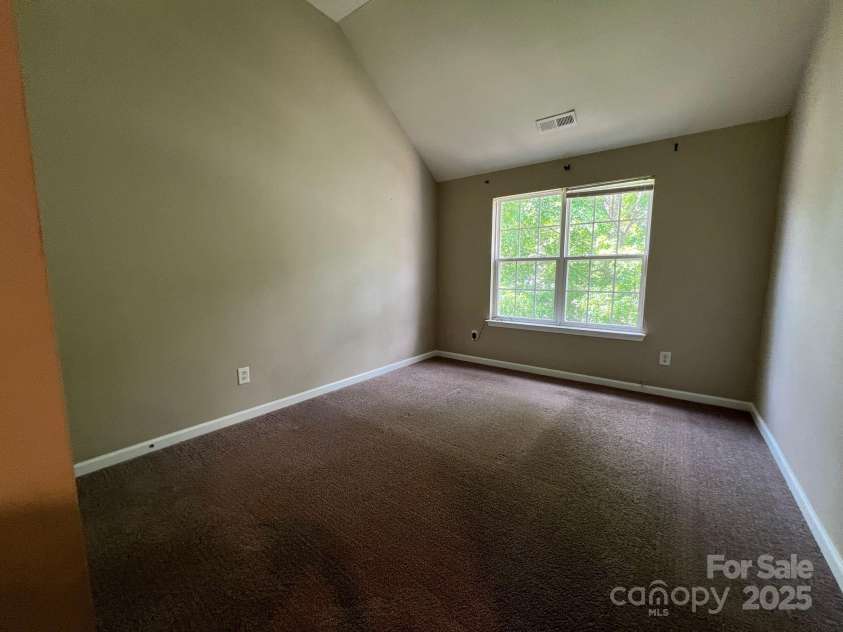 3022 Hendricks Chapel Lane, Charlotte, NC 28216.  MLS# CAR4276109, YatesRealty ID 23989. 