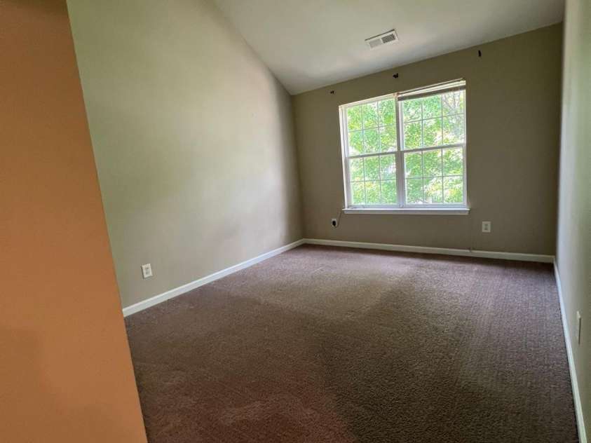 3022 Hendricks Chapel Lane, Charlotte, NC 28216.  MLS# CAR4276109, YatesRealty ID 23989. 