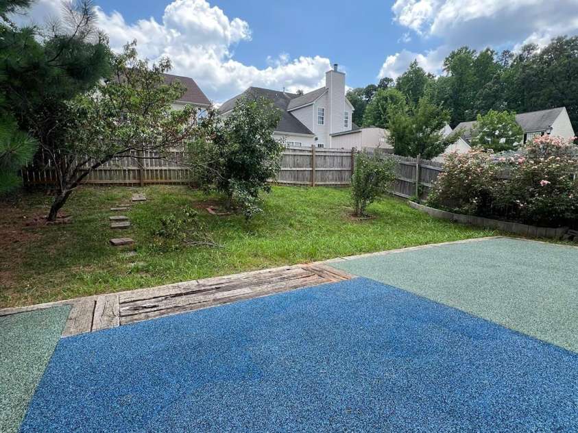 3022 Hendricks Chapel Lane, Charlotte, NC 28216.  MLS# CAR4276109, YatesRealty ID 23989. 