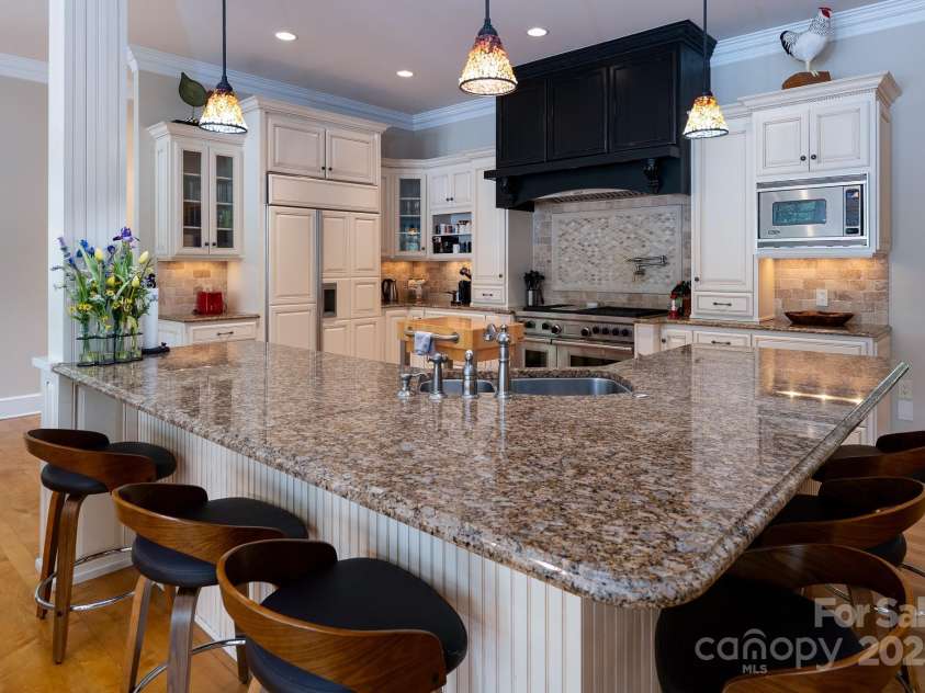 139 Deerfield Lane, New London, NC 28127.  MLS# CAR4295568, YatesRealty ID 2399. Kitchen