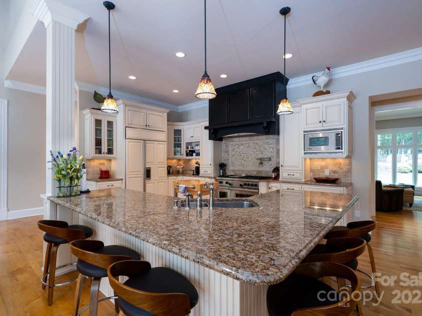 139 Deerfield Lane, New London, NC 28127.  MLS# CAR4295568, YatesRealty ID 2399. Kitchen