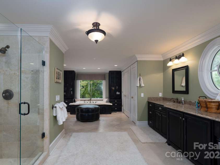 139 Deerfield Lane, New London, NC 28127.  MLS# CAR4295568, YatesRealty ID 2399. Primary Bath