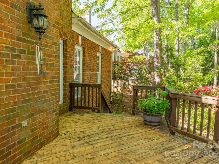 19113 Southport Drive, Cornelius, NC 28031.  MLS# CAR4242642, YatesRealty ID 23990. 