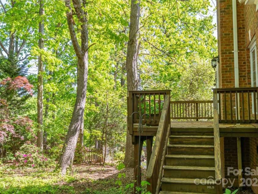 19113 Southport Drive, Cornelius, NC 28031.  MLS# CAR4242642, YatesRealty ID 23990. 