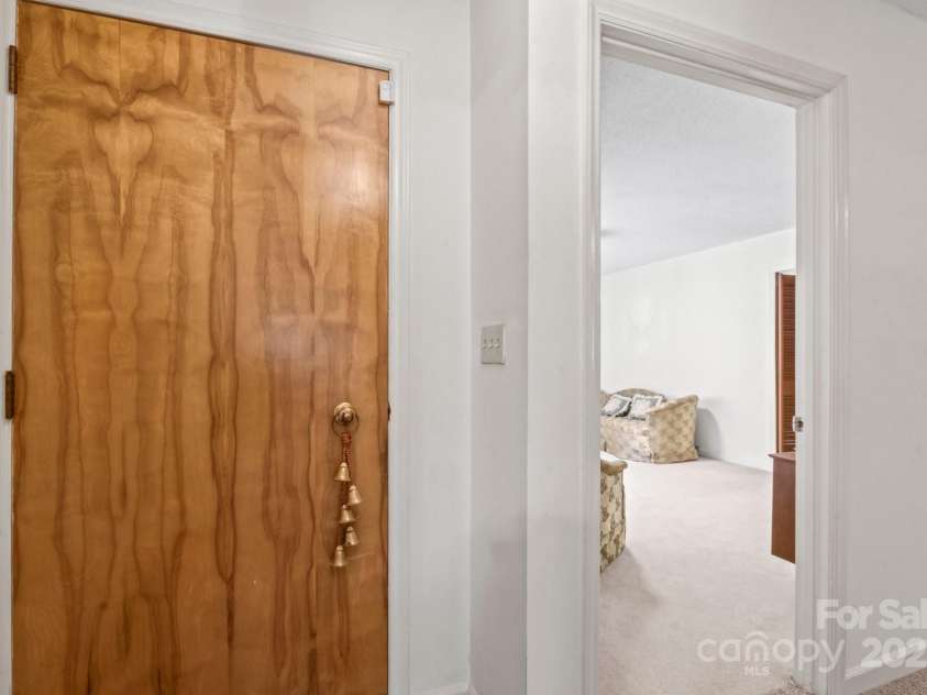 128 Howie Street, Mount Holly, NC 28120.  MLS# CAR4272463, YatesRealty ID 23991. Front Hall