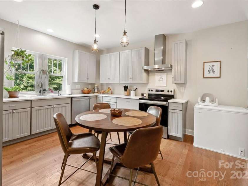 275 Haynes Drive, Salisbury, NC 28146.  MLS# CAR4277763, YatesRealty ID 23992. 