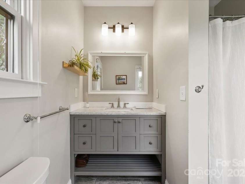 275 Haynes Drive, Salisbury, NC 28146.  MLS# CAR4277763, YatesRealty ID 23992. 