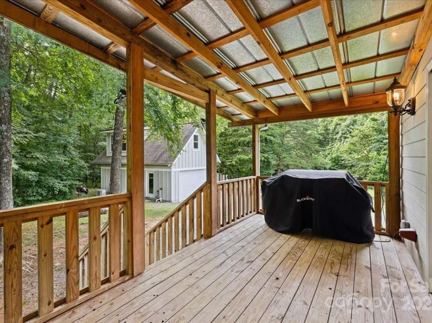 275 Haynes Drive, Salisbury, NC 28146.  MLS# CAR4277763, YatesRealty ID 23992. 