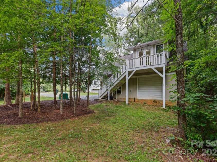 275 Haynes Drive, Salisbury, NC 28146.  MLS# CAR4277763, YatesRealty ID 23992. 