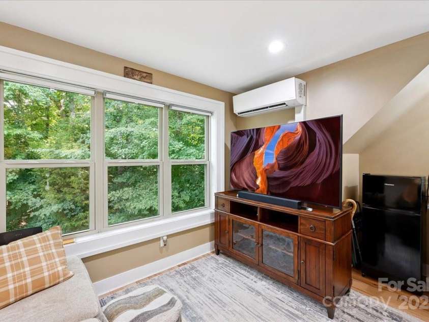 275 Haynes Drive, Salisbury, NC 28146.  MLS# CAR4277763, YatesRealty ID 23992. 