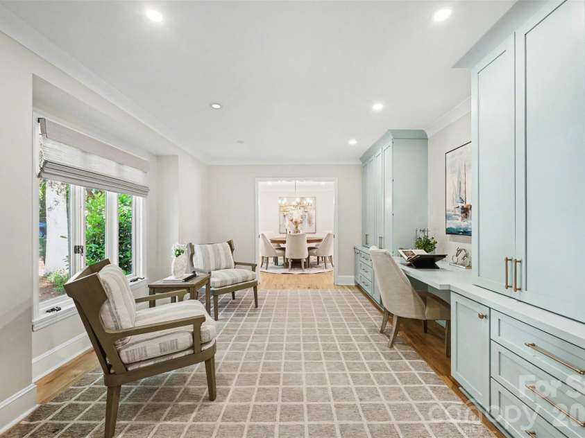 5500 Mcalpine Farm Road, Charlotte, NC 28226.  MLS# CAR4378170, YatesRealty ID 23992. 