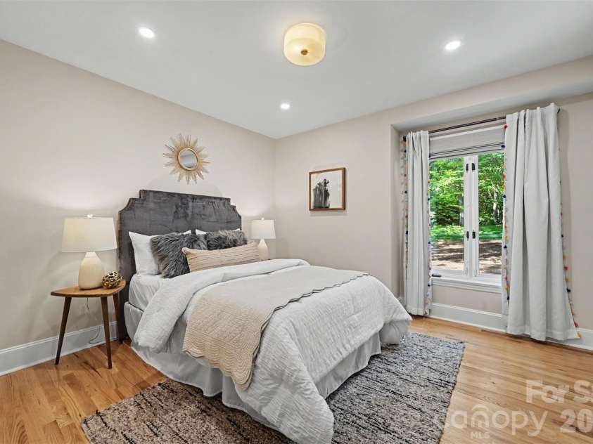 5500 Mcalpine Farm Road, Charlotte, NC 28226.  MLS# CAR4378170, YatesRealty ID 23992. Bedroom #2