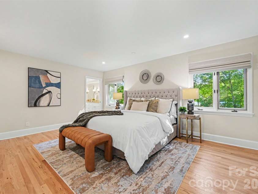 5500 Mcalpine Farm Road, Charlotte, NC 28226.  MLS# CAR4378170, YatesRealty ID 23992. Primary bedroom