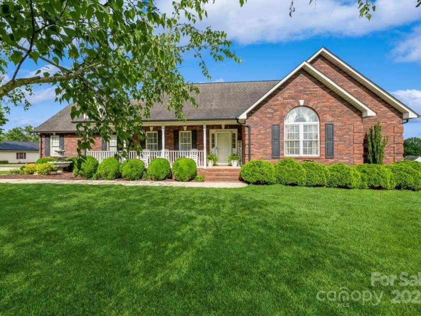 8520 Wright Road, Kannapolis, NC 28081.  MLS# CAR4256956, YatesRealty ID 23994. 