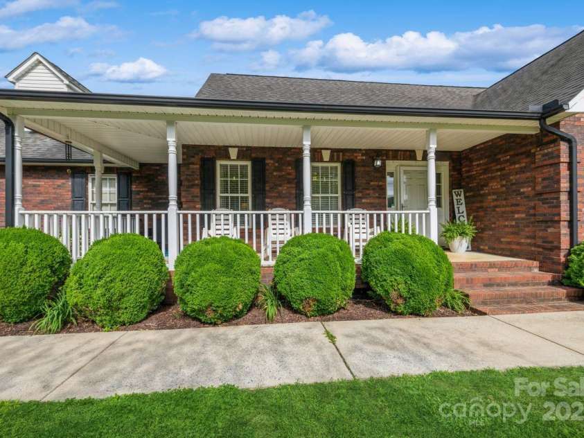 8520 Wright Road, Kannapolis, NC 28081.  MLS# CAR4256956, YatesRealty ID 23994. 