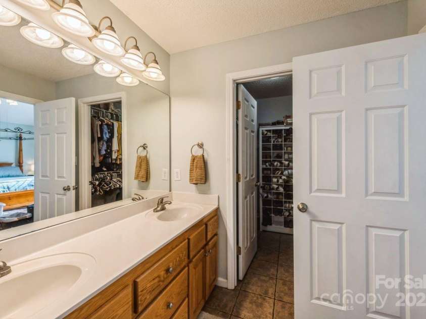 8520 Wright Road, Kannapolis, NC 28081.  MLS# CAR4256956, YatesRealty ID 23994. 