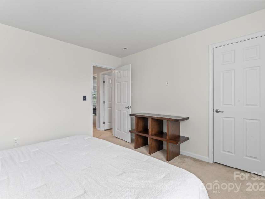 16615 Crimson Sargent Drive, Charlotte, NC 28213.  MLS# CAR4257903, YatesRealty ID 23996. Bedroom