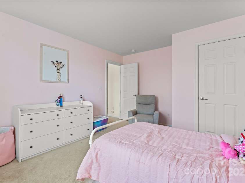 16615 Crimson Sargent Drive, Charlotte, NC 28213.  MLS# CAR4257903, YatesRealty ID 23996. Bedroom