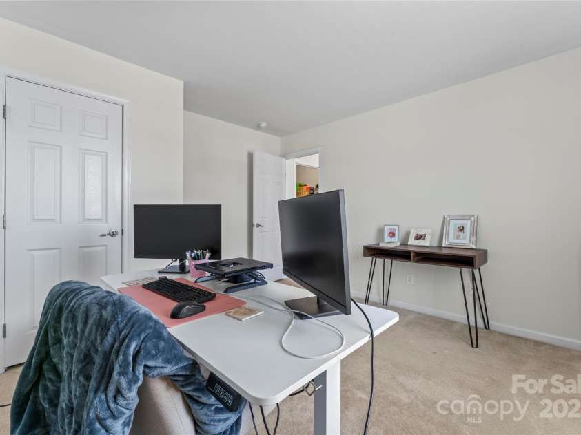 16615 Crimson Sargent Drive, Charlotte, NC 28213.  MLS# CAR4257903, YatesRealty ID 23996. Bedroom/Office