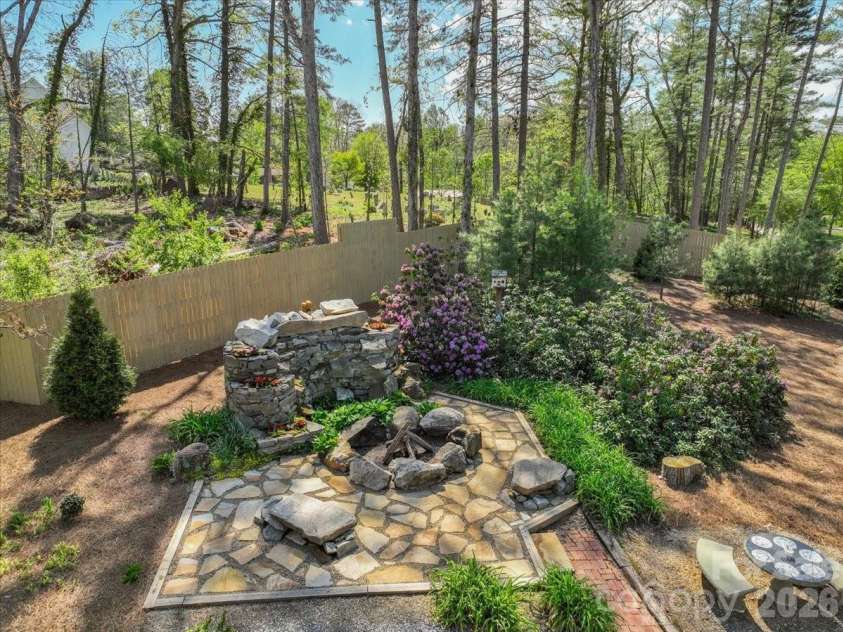 68 Acorn Road, Asheville, NC 28804.  MLS# CAR4372514, YatesRealty ID 23996. 