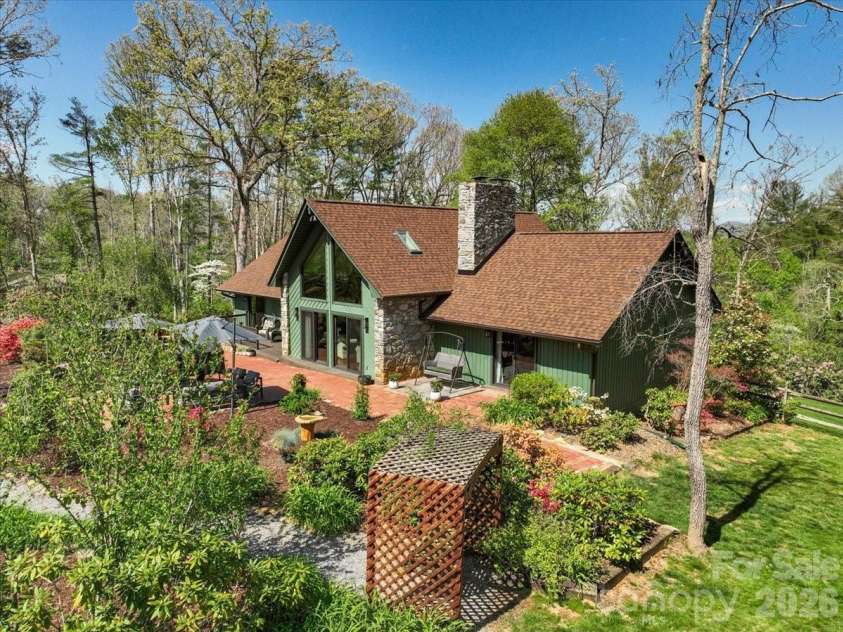 68 Acorn Road, Asheville, NC 28804.  MLS# CAR4372514, YatesRealty ID 23996. Back