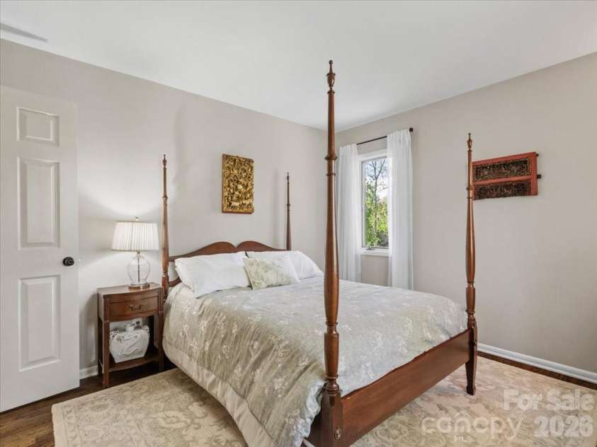 68 Acorn Road, Asheville, NC 28804.  MLS# CAR4372514, YatesRealty ID 23996. Front Gurst BR