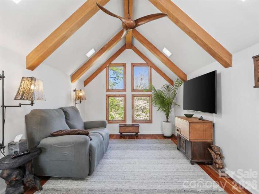68 Acorn Road, Asheville, NC 28804.  MLS# CAR4372514, YatesRealty ID 23996. Loft