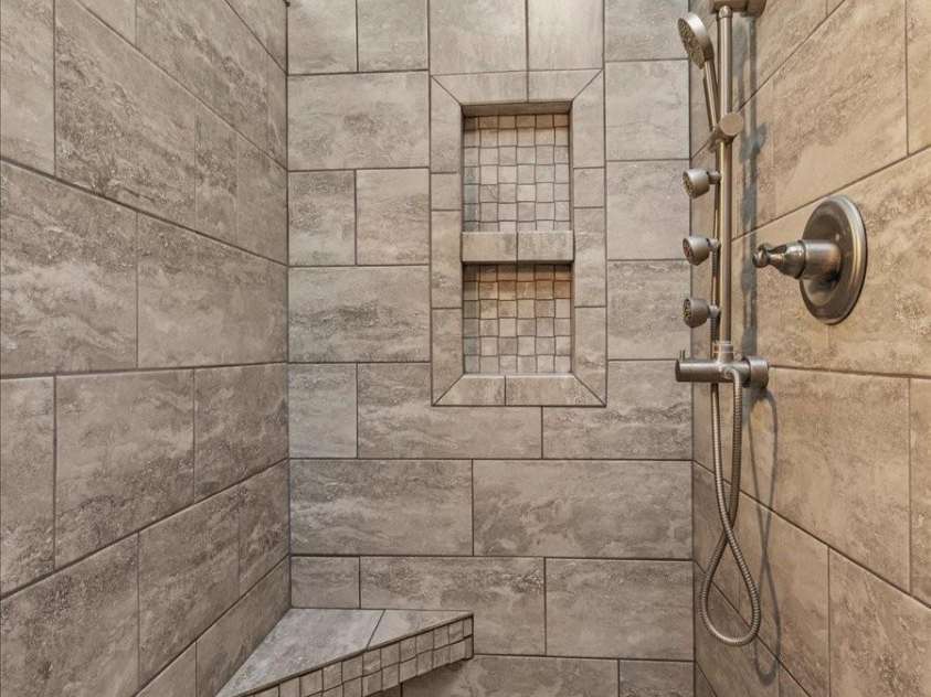 68 Acorn Road, Asheville, NC 28804.  MLS# CAR4372514, YatesRealty ID 23996. Primary Bath