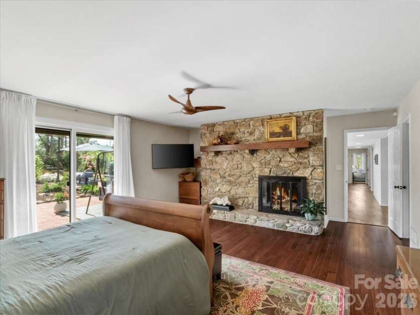 68 Acorn Road, Asheville, NC 28804.  MLS# CAR4372514, YatesRealty ID 23996. Primary BR