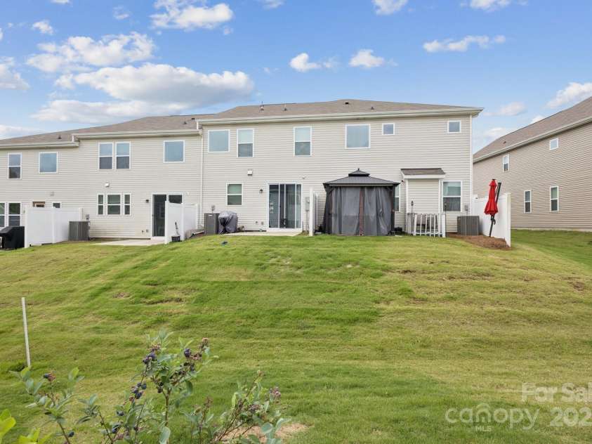 13323 Savaine Street, Charlotte, NC 28278.  MLS# CAR4275113, YatesRealty ID 23998. 