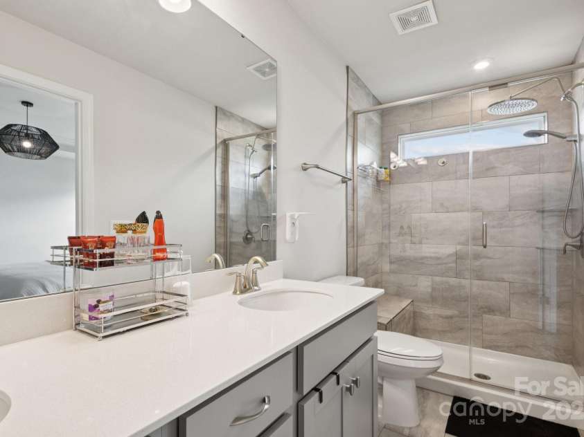 13323 Savaine Street, Charlotte, NC 28278.  MLS# CAR4275113, YatesRealty ID 23998. Primary Bathroom