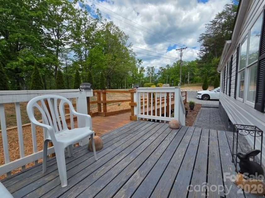 744 Deer Park Road, Nebo, NC 28761.  MLS# CAR4378826, YatesRealty ID 23998. 